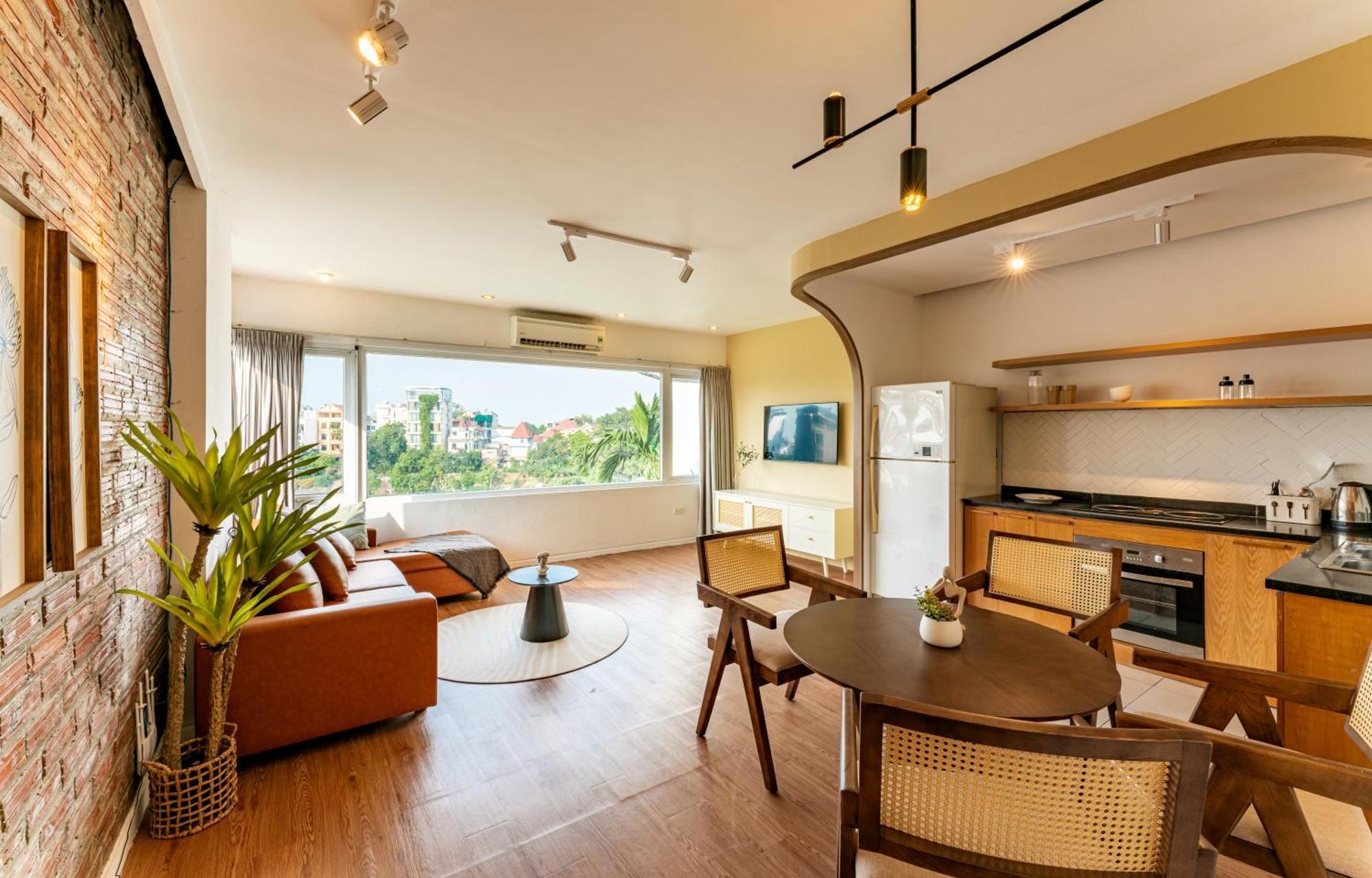 Annam Panorama Lakeview - Garden & Balcony - Westlake * Hà Nội